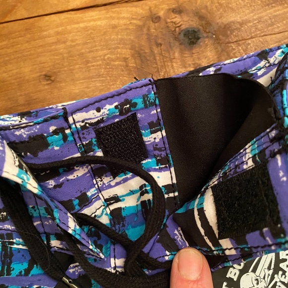 Board Shorts - Picture 6 of 9